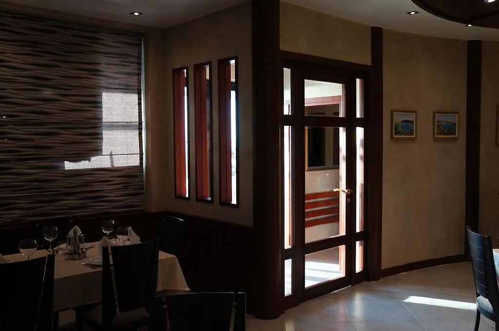Hotel Primavera Vlore 3*,